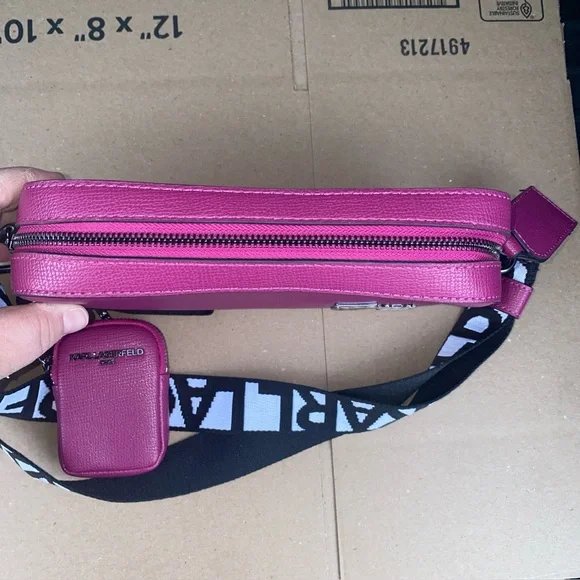 Karl Lagerfeld Fuchsia Crossbody Bag with Cat and Character Design NWOT - Picture 4 of 6